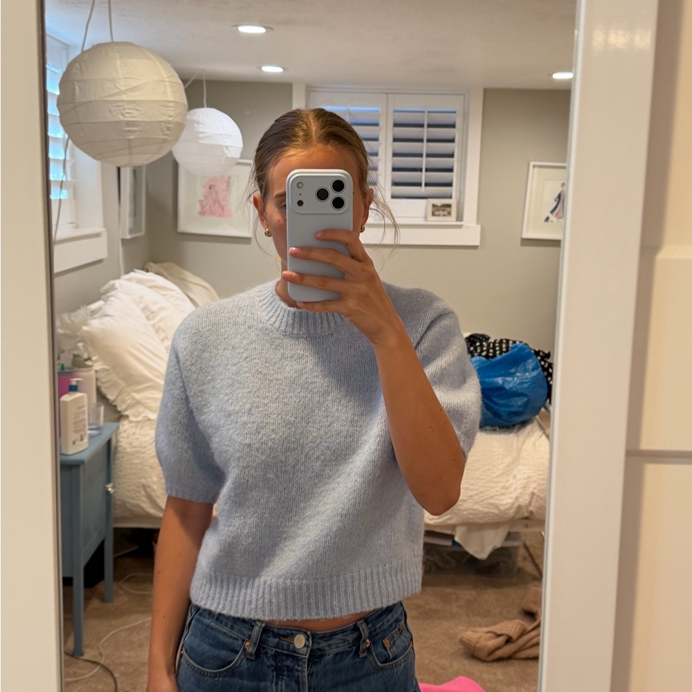 Light Blue Short-Sleeve Knit Sweater